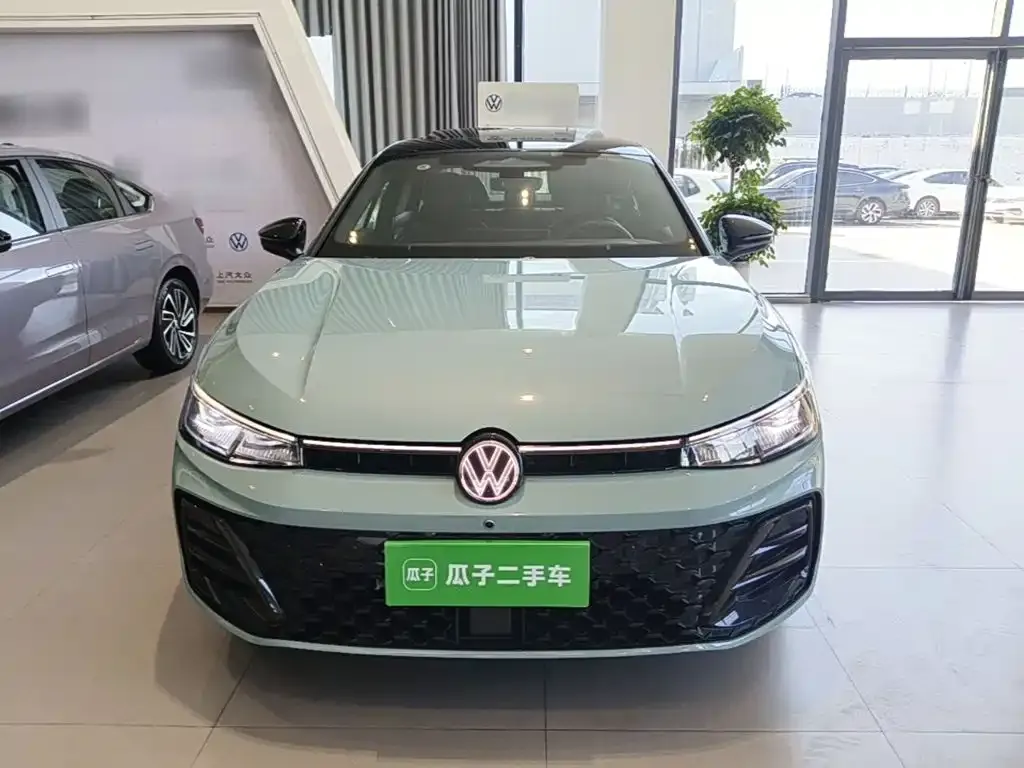 Volkswagen Passat — фото 9
