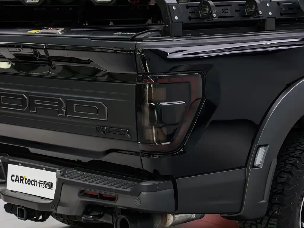 Ford F-150 Raptor — фото 7