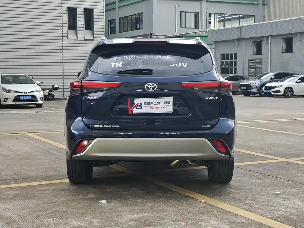 Toyota Highlander — фото 5