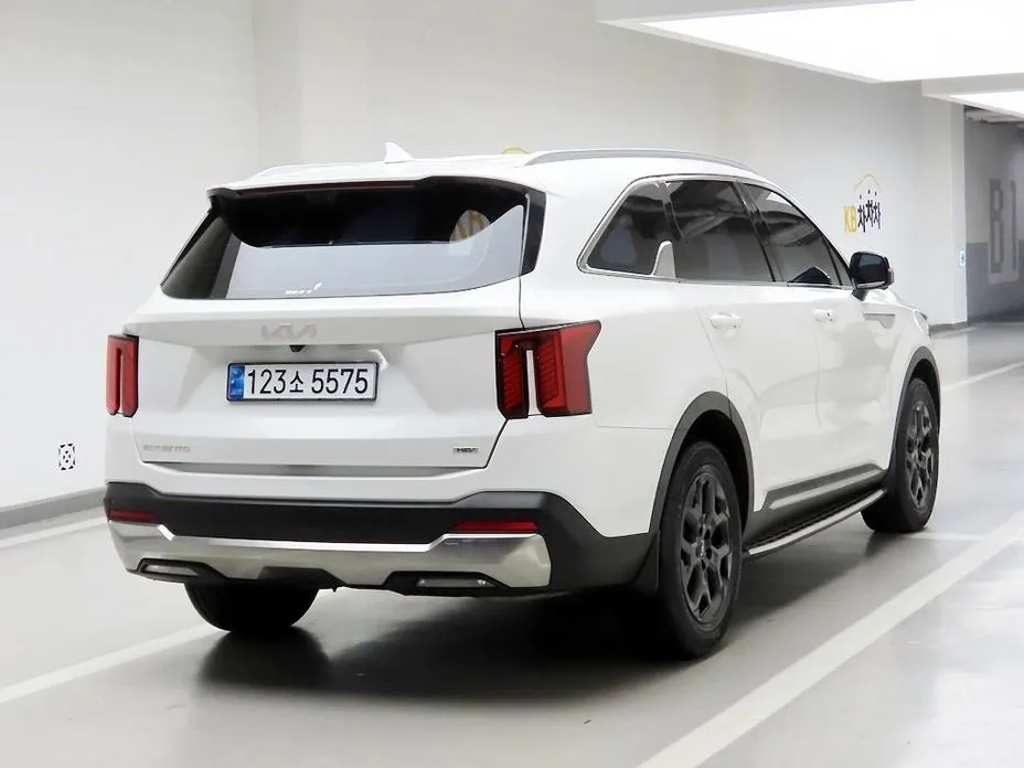 Kia Sorento — фото 5