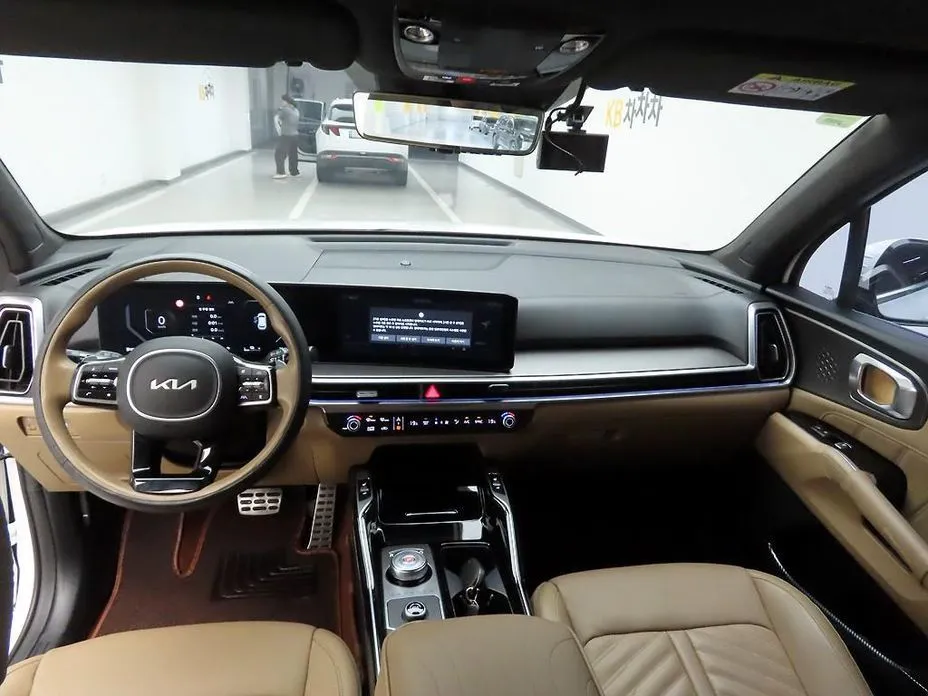 Kia Sorento — фото 10