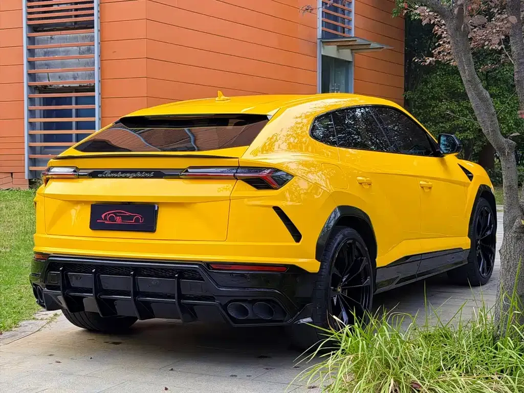 Lamborghini Urus — фото 5