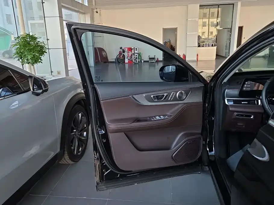 Chery Tiggo 8 PRO — фото 3
