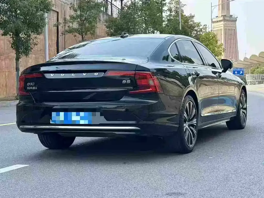 Volvo S90 — фото 8