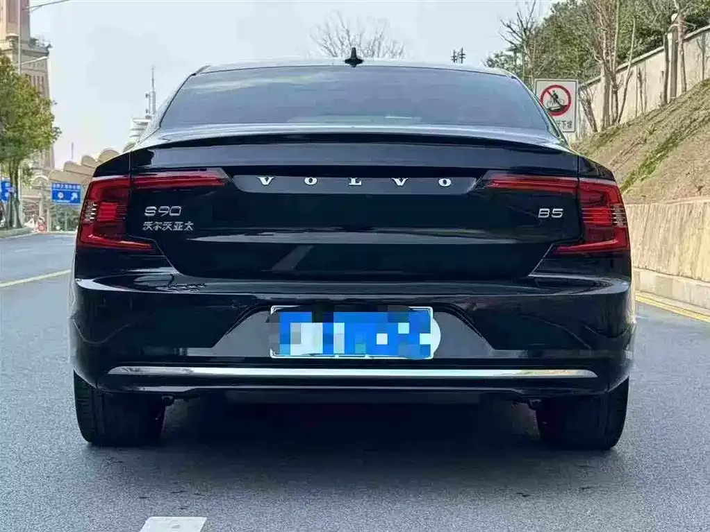 Volvo S90 — фото 7