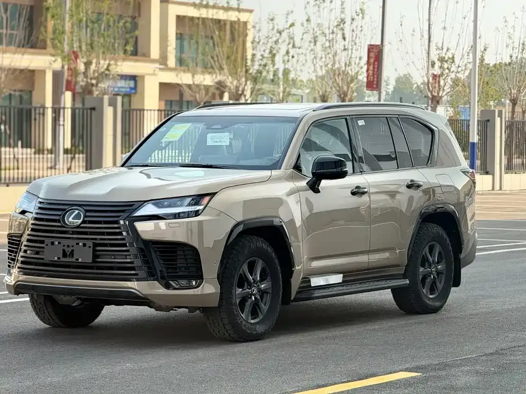 Lexus LX — фото 1