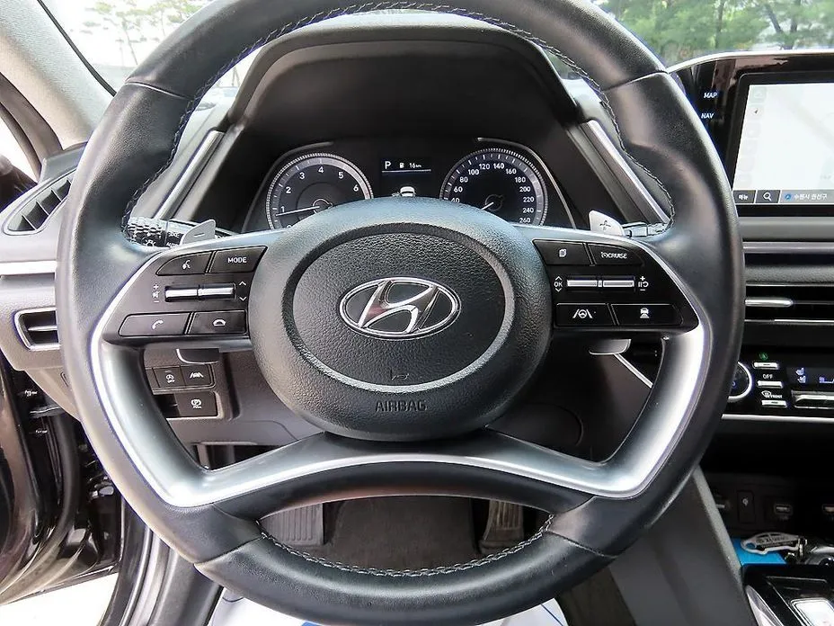 Hyundai Sonata — фото 10