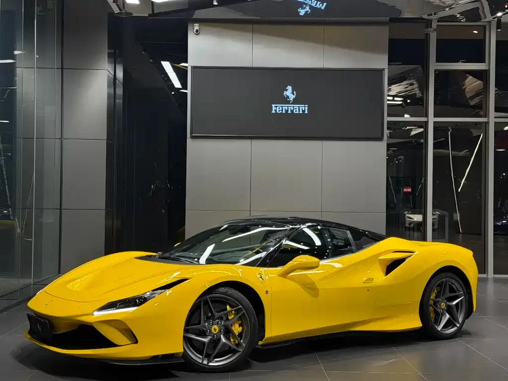 Ferrari F8 — фото 1