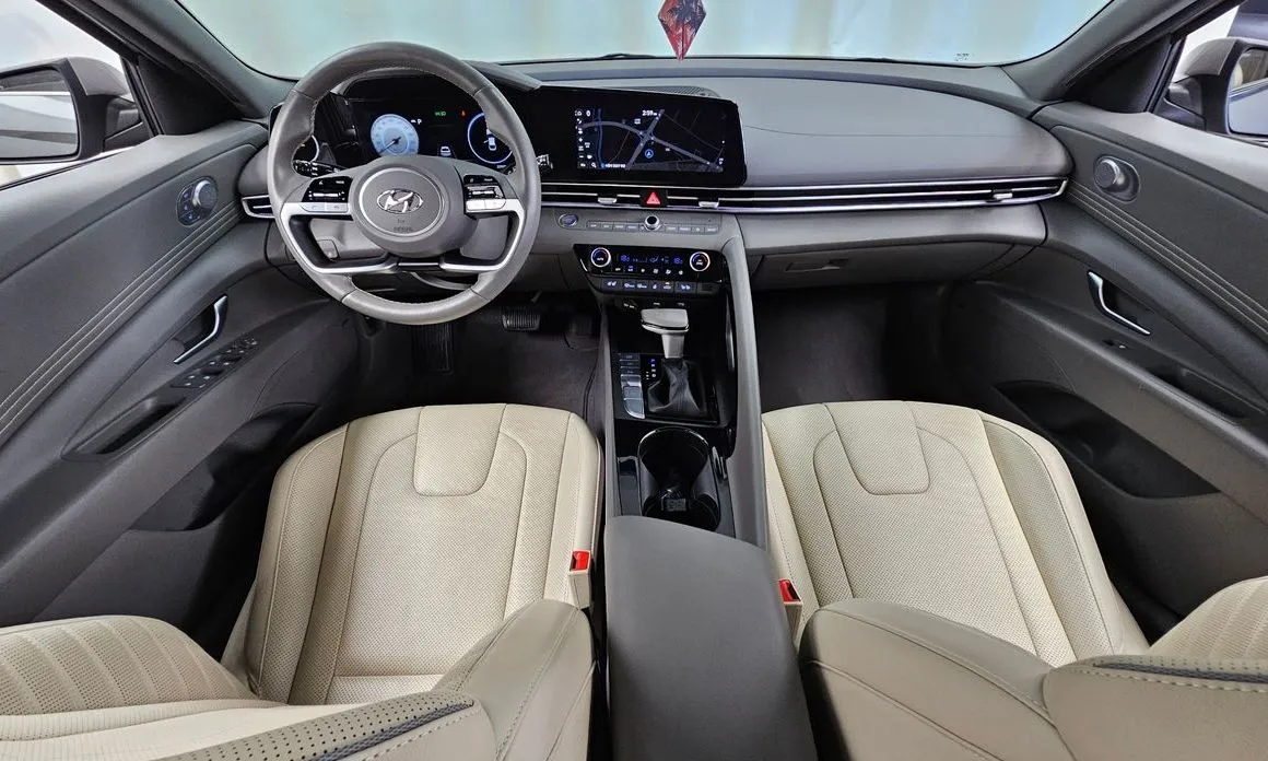 Hyundai AVANTE — фото 7