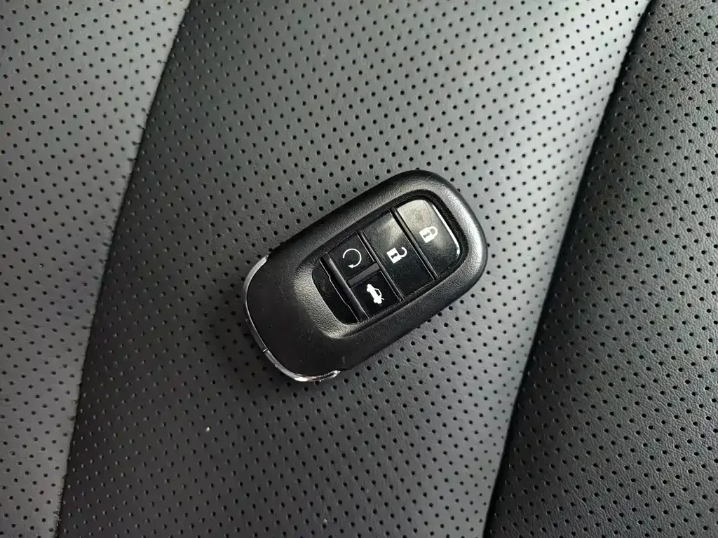 Honda Accord — фото 6