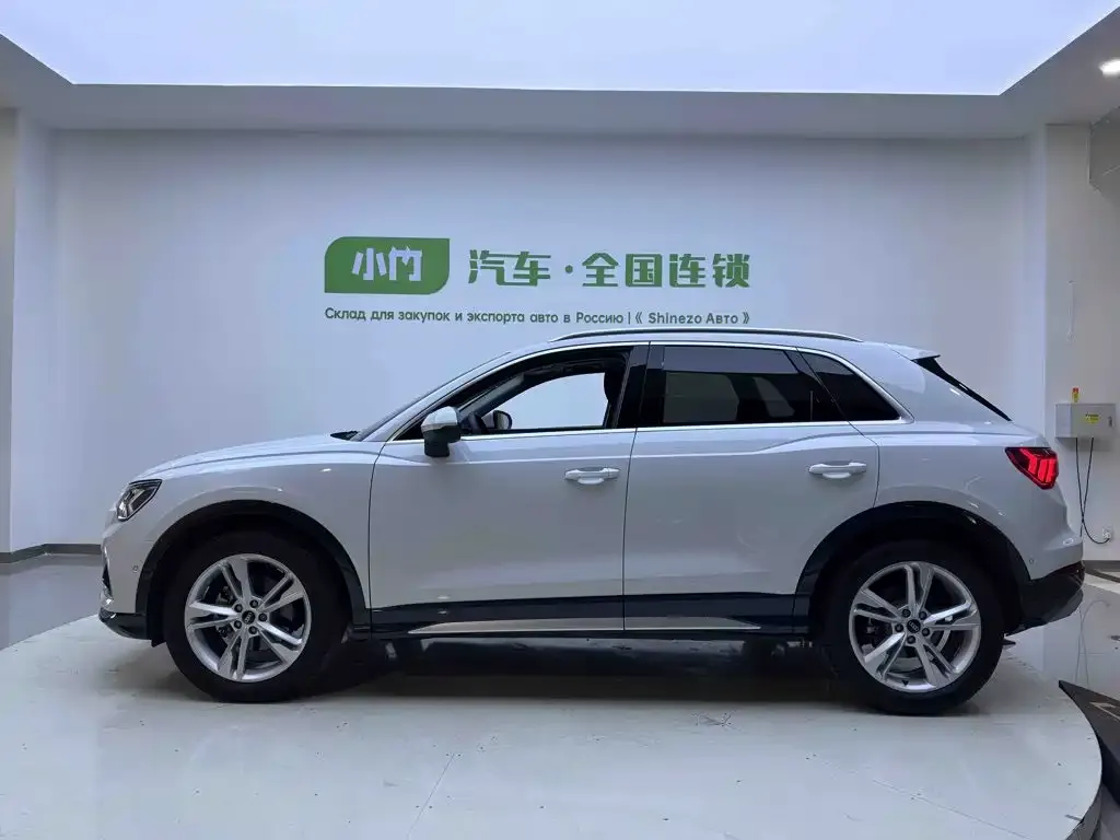 Audi Q3 — фото 10