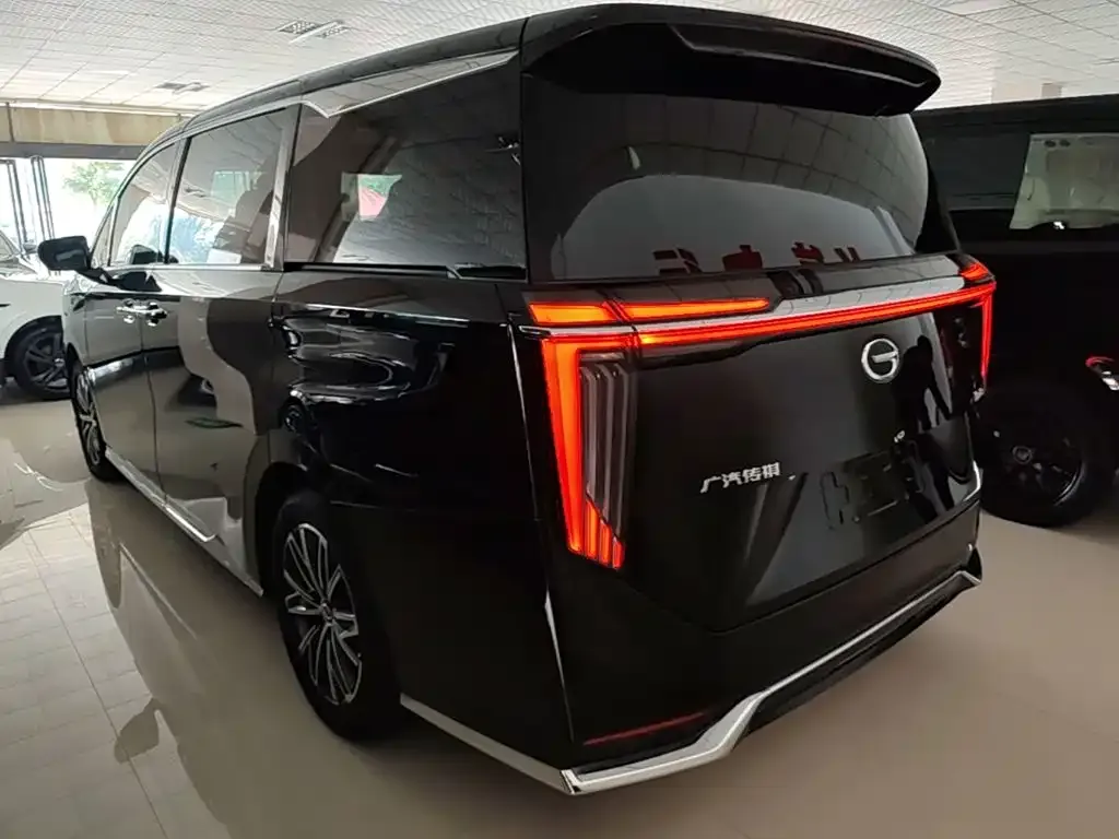 GAC Motor Trumpchi M8 — фото 9