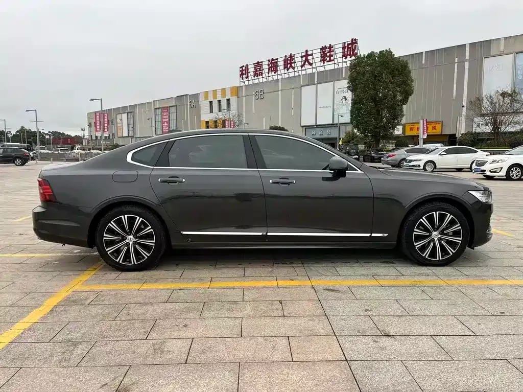 Volvo S90 — фото 5