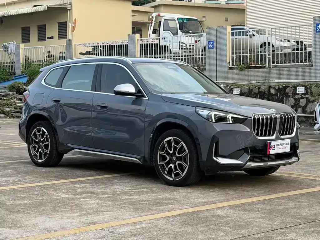 BMW X1 — фото 10