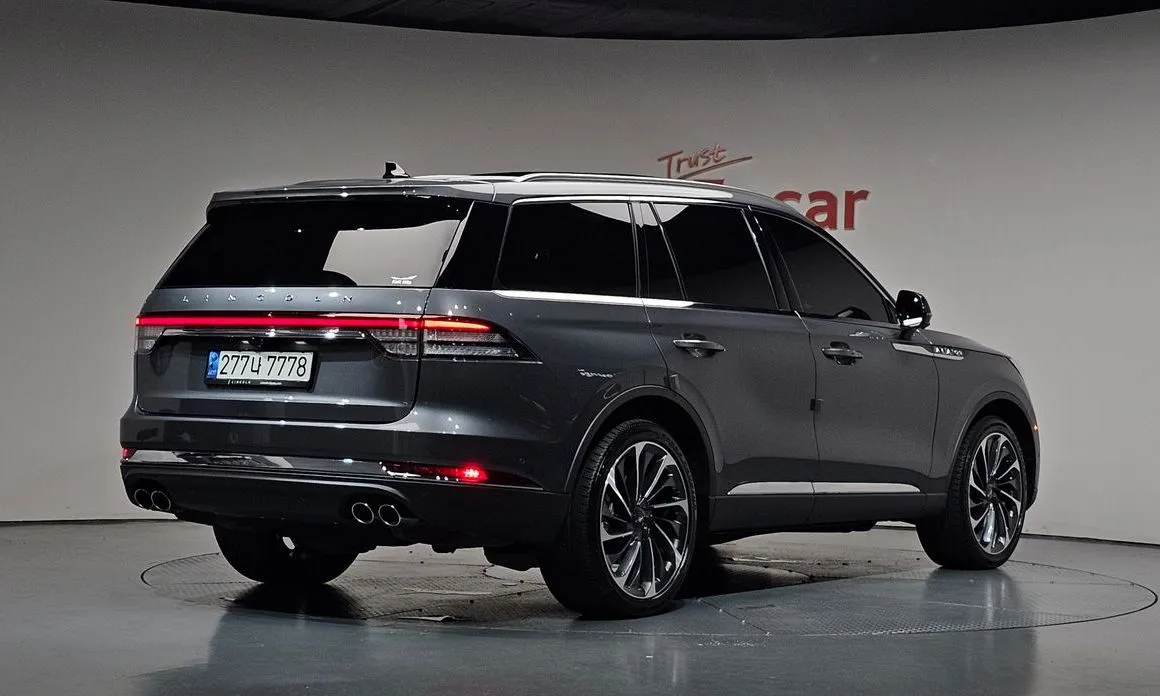 Lincoln Aviator — фото 6