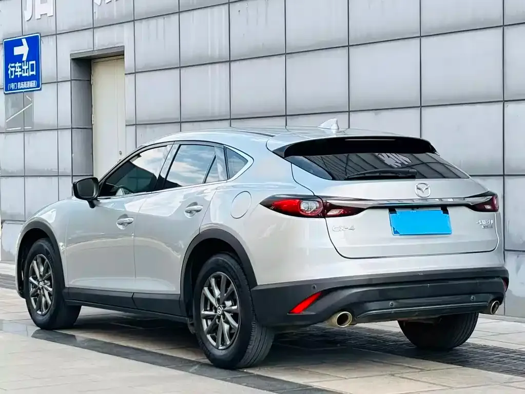 Mazda CX-4 — фото 2