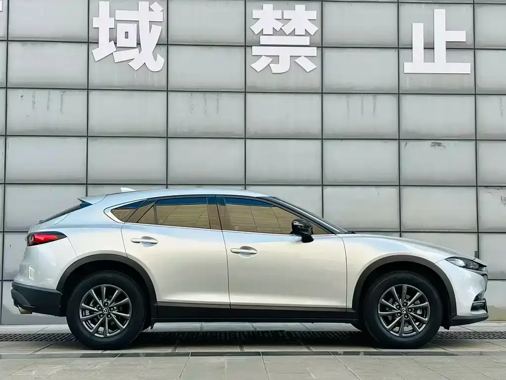 Mazda CX-4 — фото 9