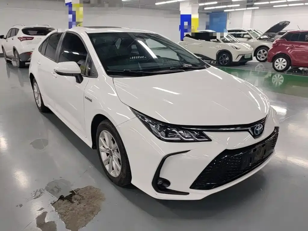 Toyota Corolla — фото 3