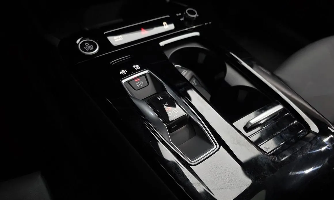 Audi A6 e-Tron — фото 10