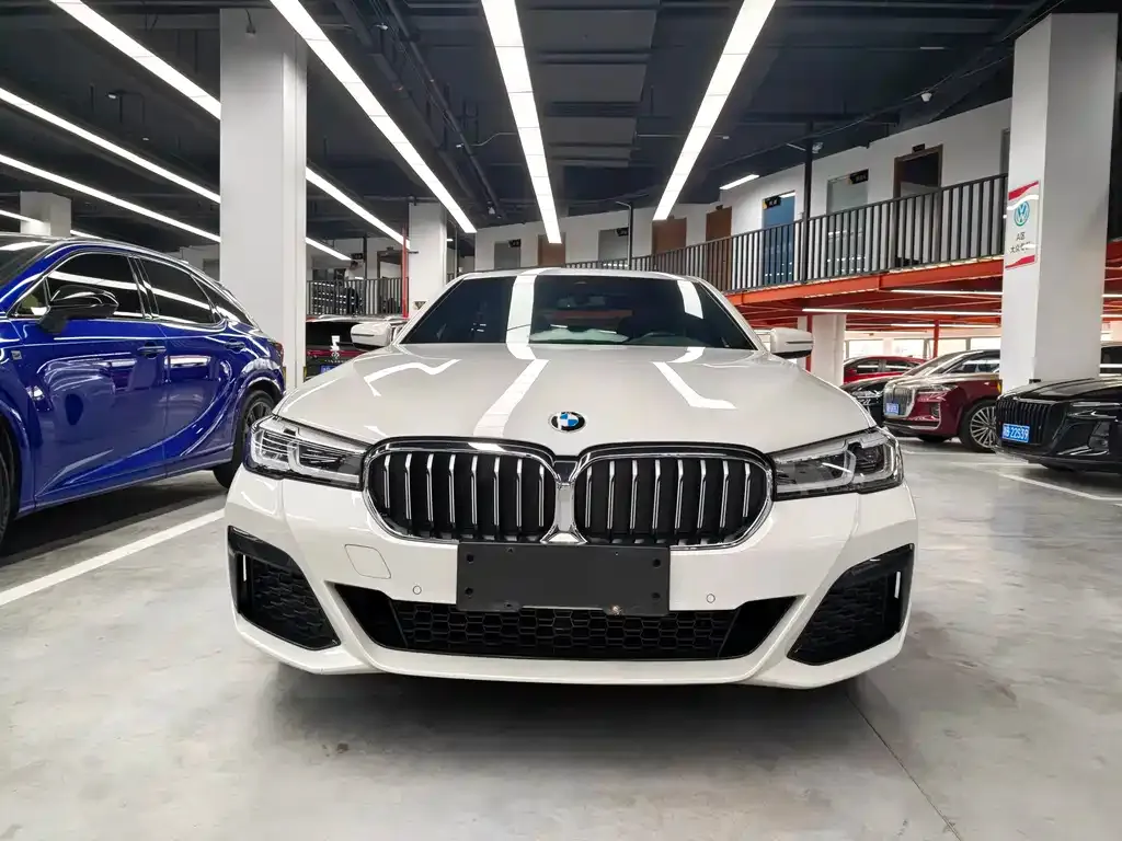 BMW 5 Series — фото 2