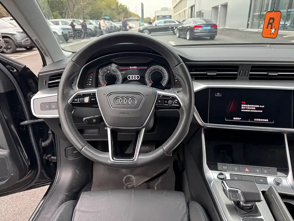 Audi A6L — фото 10