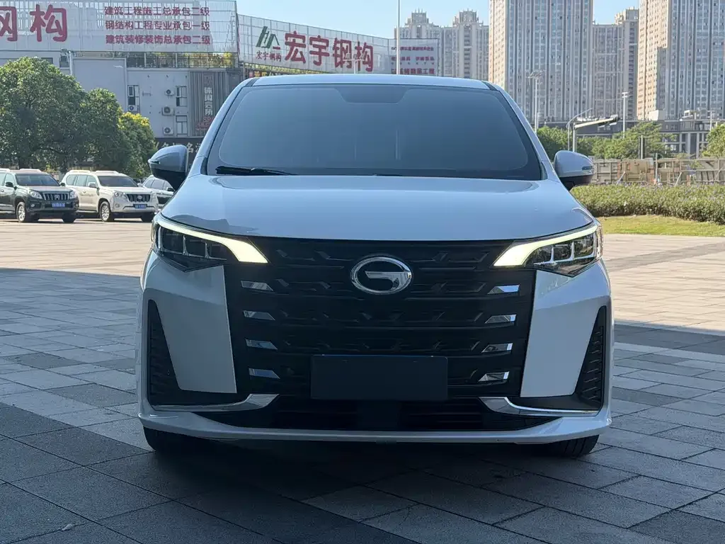 GAC Motor Trumpchi M6 — фото 1