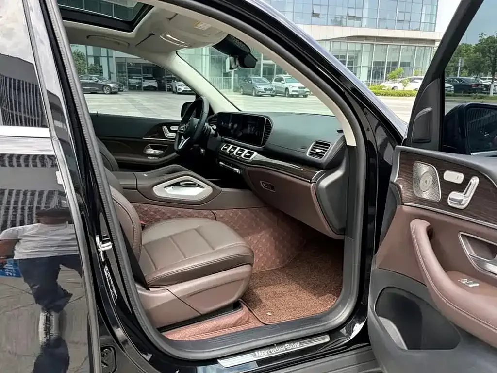 Mercedes-Benz GLE (Import) — фото 8