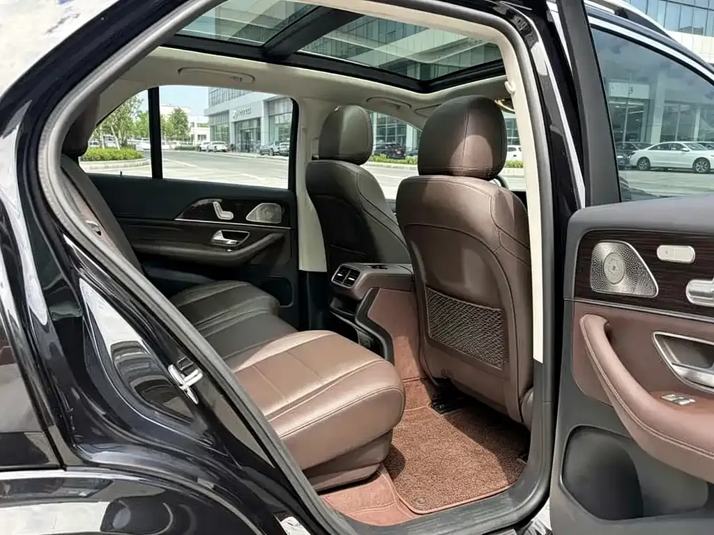 Mercedes-Benz GLE (Import) — фото 10