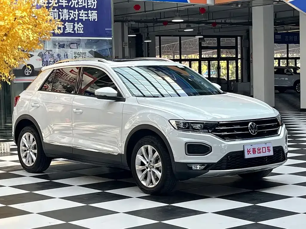 Volkswagen T-Roc — фото 8