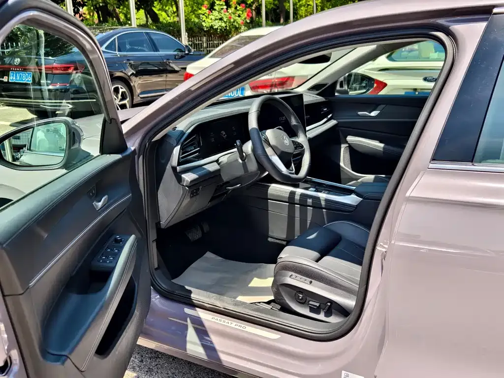 Volkswagen Passat — фото 4