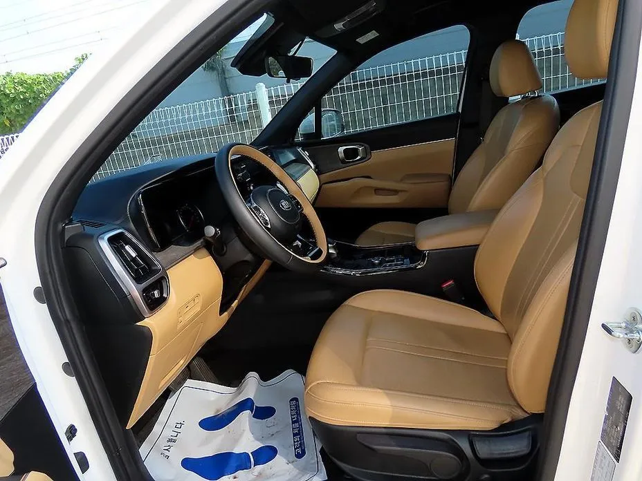 Kia Sorento — фото 10