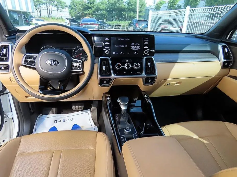 Kia Sorento — фото 3