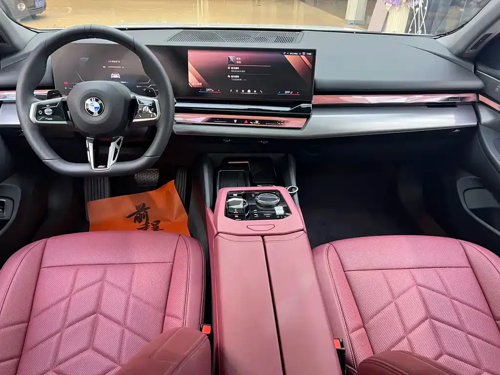 BMW 5 Series — фото 10