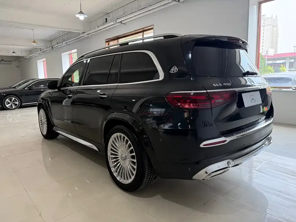 Mercedes-Benz GLS — фото 10