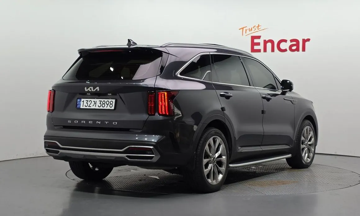 Kia Sorento — фото 6