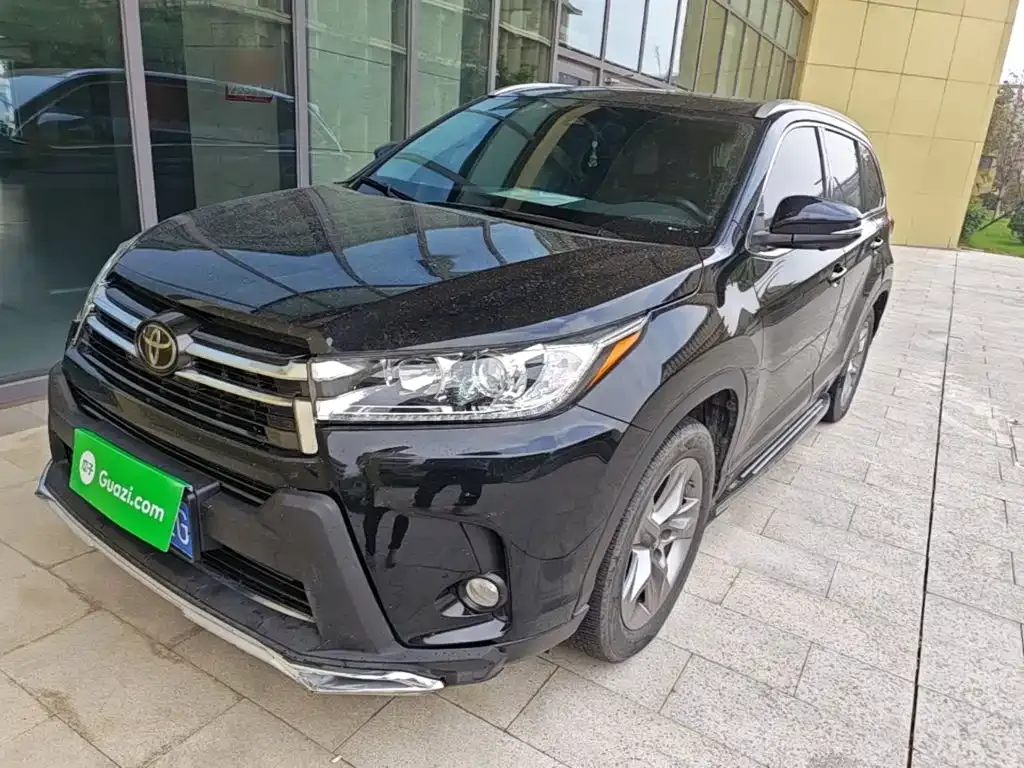 Toyota Highlander — фото 6