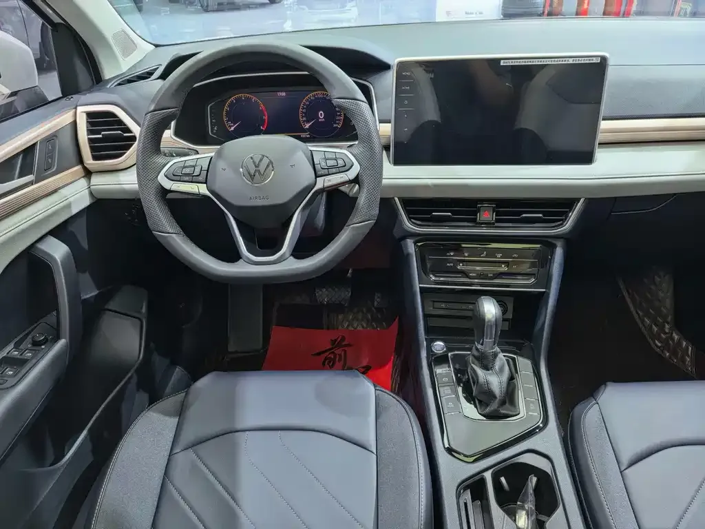 Volkswagen Tharu — фото 4