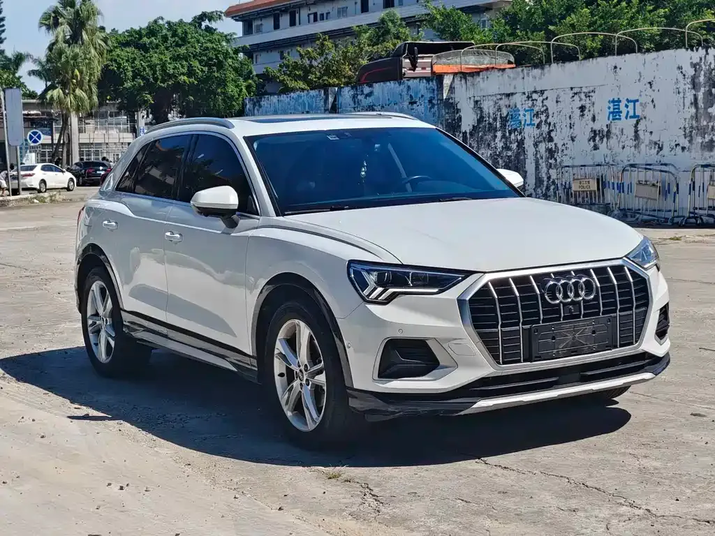 Audi Q3 — фото 8