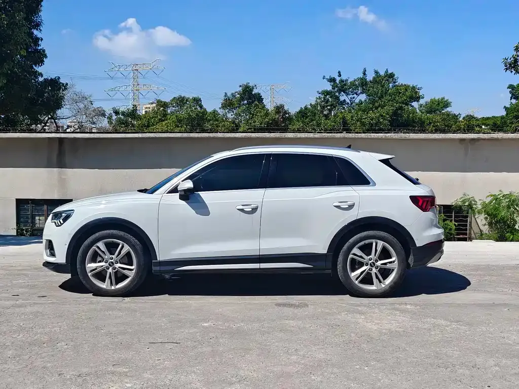 Audi Q3 — фото 6