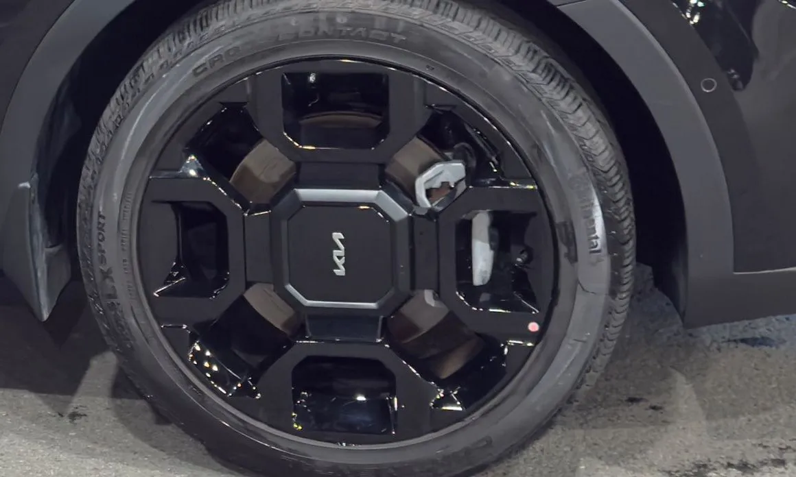 Kia Sorento — фото 2