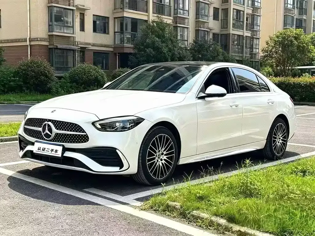 Mercedes-Benz C-Class — фото 1