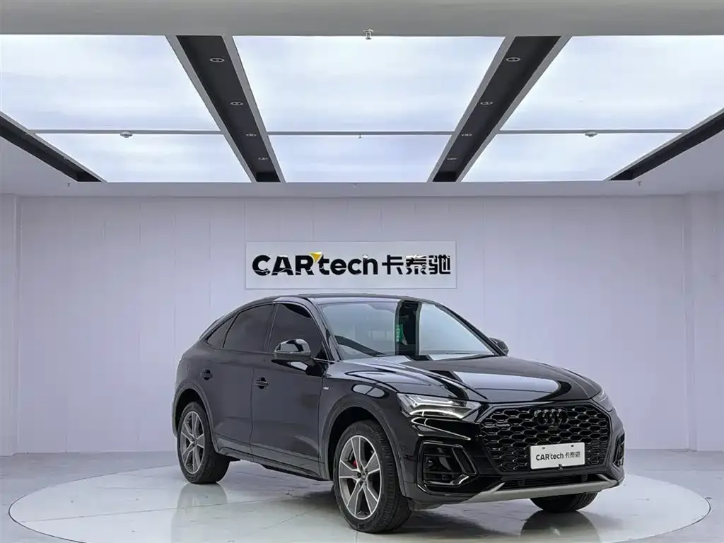 Audi Q5L Sportback — фото 8