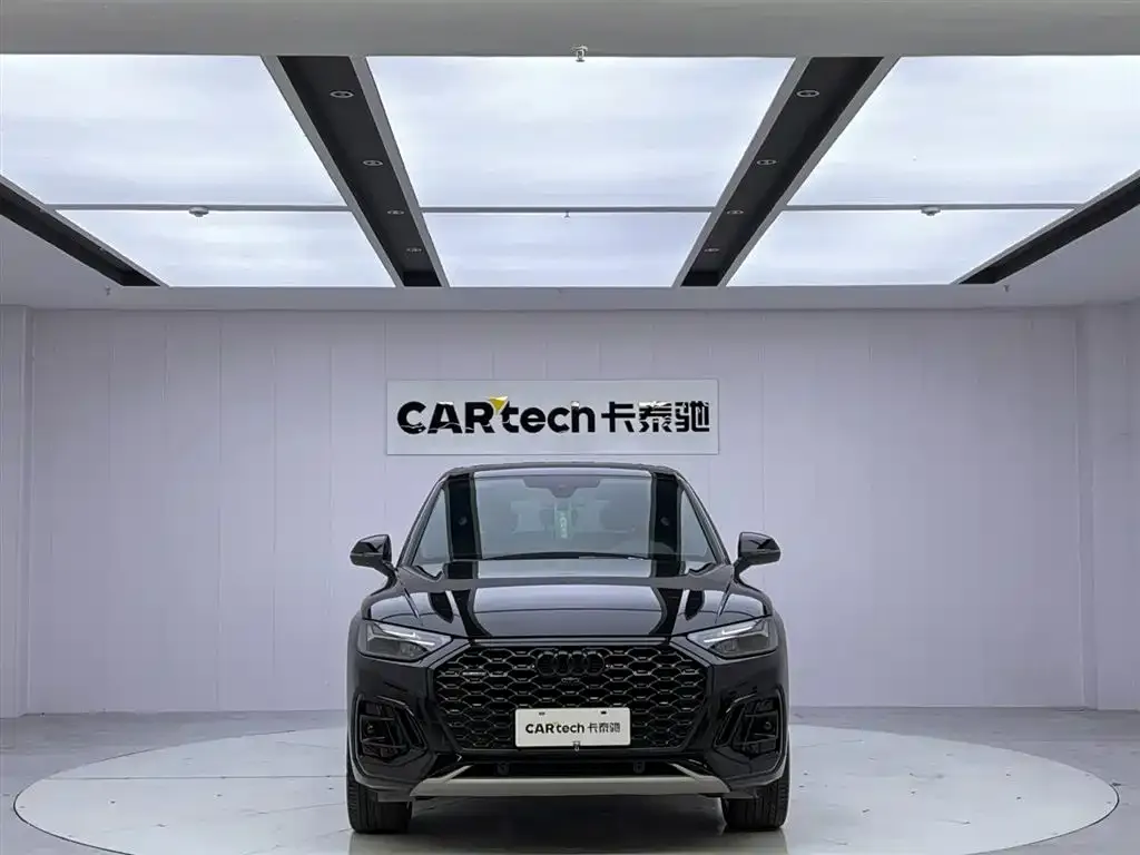 Audi Q5L Sportback — фото 9