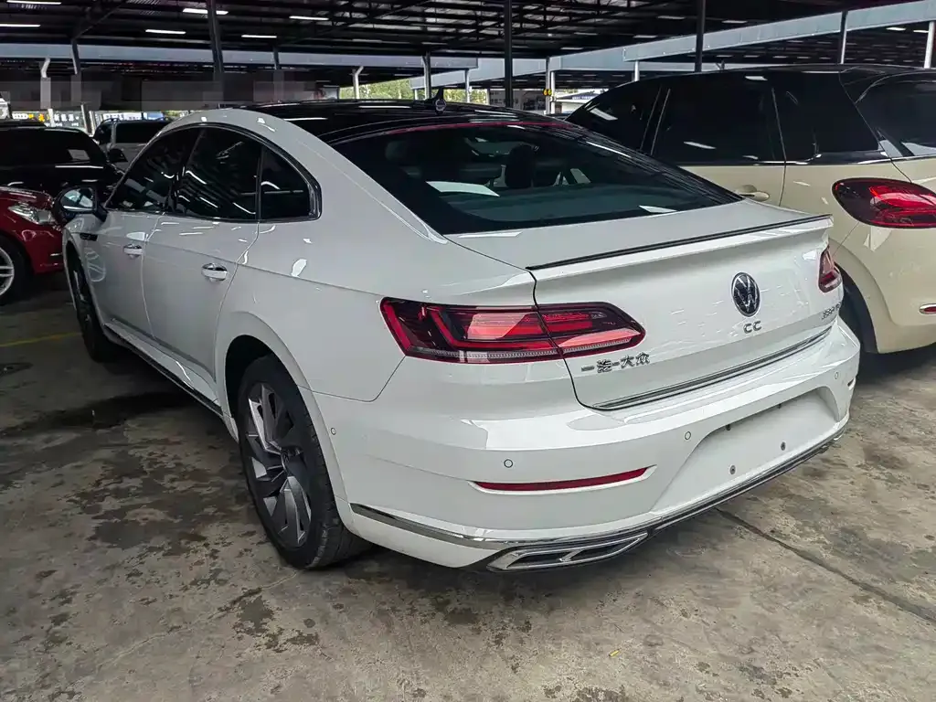 Volkswagen CC — фото 2