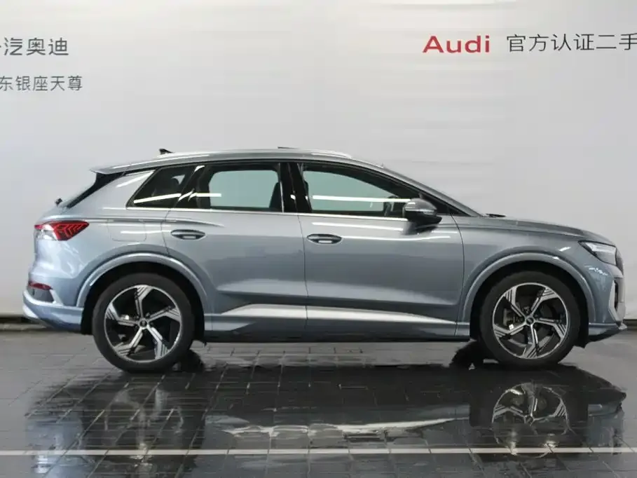 Audi Q4 e-tron — фото 8