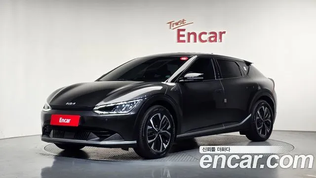Kia EV6 — фото 1
