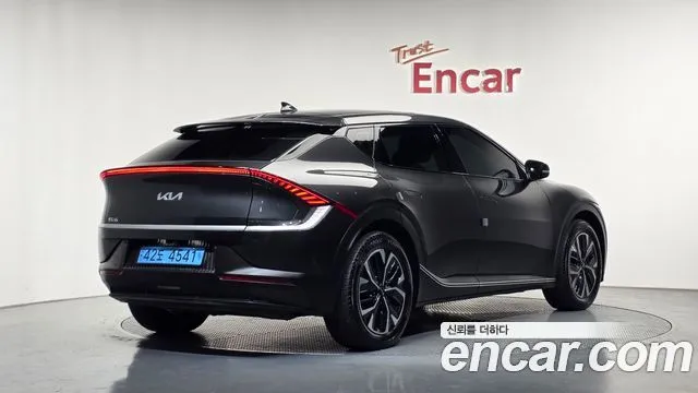 Kia EV6 — фото 3