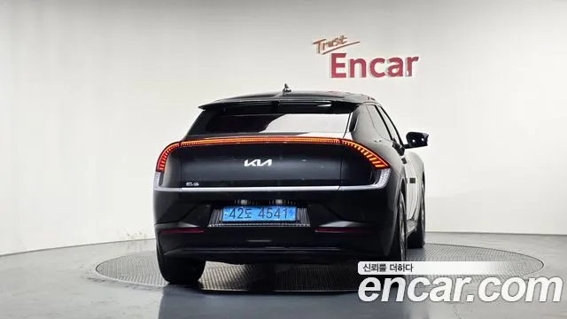 Kia EV6 — фото 2