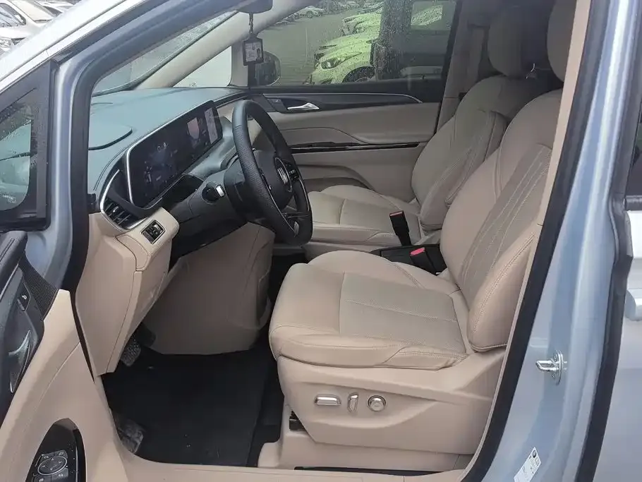 Buick GL8 Hybrid — фото 6