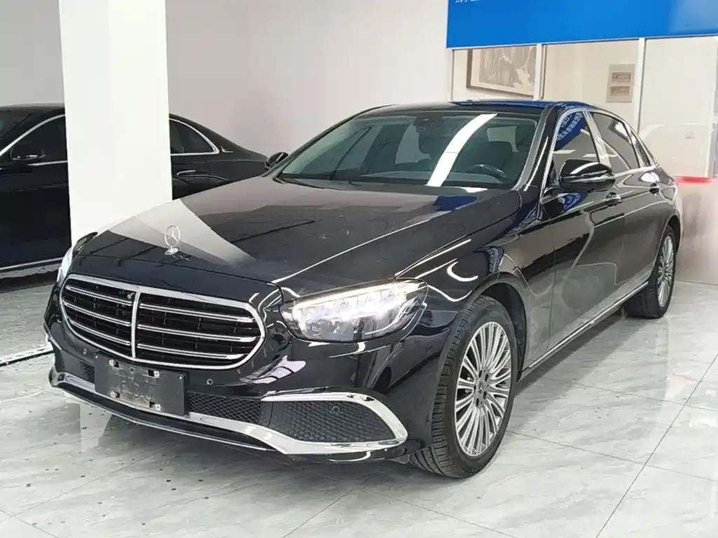 Mercedes-Benz E-Class — фото 10
